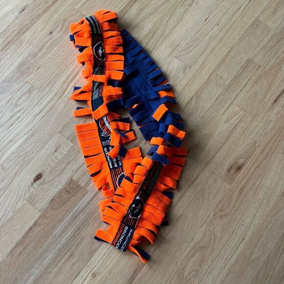 handmade Denver broncos scarf blue orange team memorabilia fleece unisex short - Picture 4 of 4